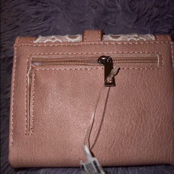 Pink wallet - Picture 3 of 3